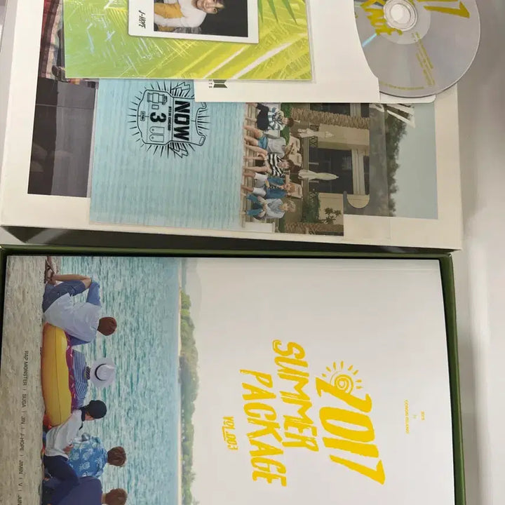 [BUNJANG] BTS 2017 Summer Package Photobook / 방탄소년단 2017 서머 패키지