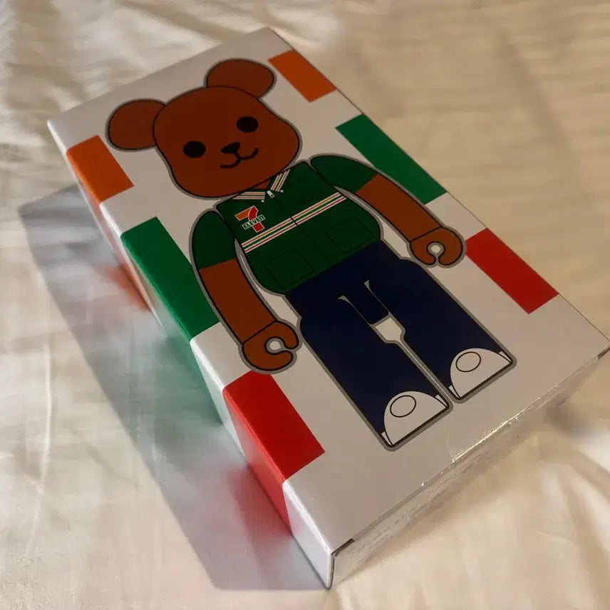 [BUNJANG] Be@rbrick 400% Japan Seven &amp; i Holdings / 일본 세븐일레븐 베어브릭 400% 새제품 판매합니다
