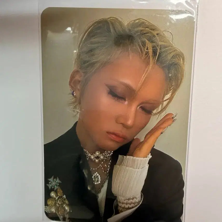 [BUNJANG] XLOV Felix Sleeping Concept Photocard / XLOV 잠자는 현이