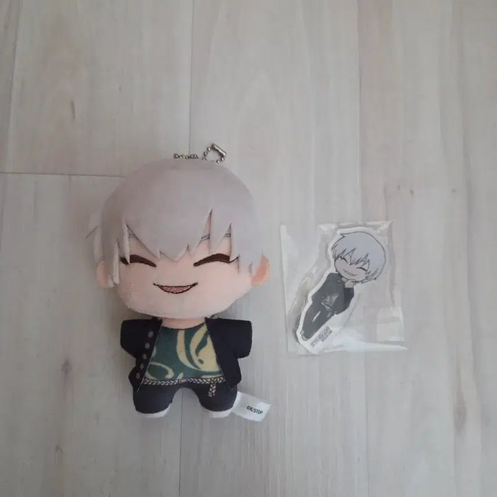 [BUNJANG] Bleach Hogyoku High Ichimaru Gin Plush and Keychain Set / (급처) 블리치 호정고교 이치마루 긴 누이, 키링 세트로 판매합니다.