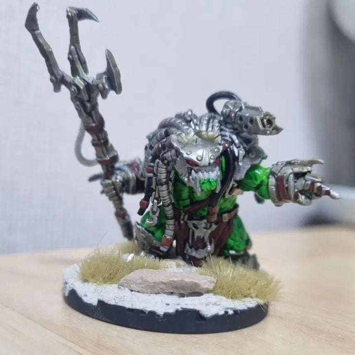 [BUNJANG] Orc Predator Resin Miniature (Painted) / 오크 프레데터 레진 미니어쳐