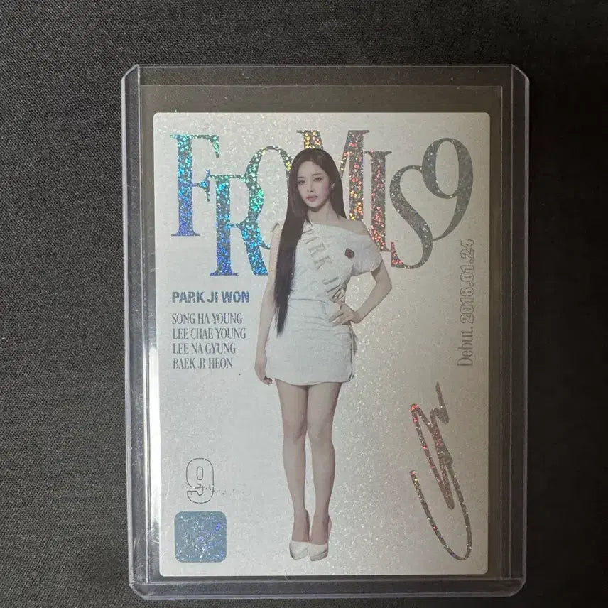 [BUNJANG] fromis_9 Park Ji-won 50-Limited Edition Printed Autograph Card / 테레카 프로미스나인 박지원 50한정 인쇄오토(싸인)카드