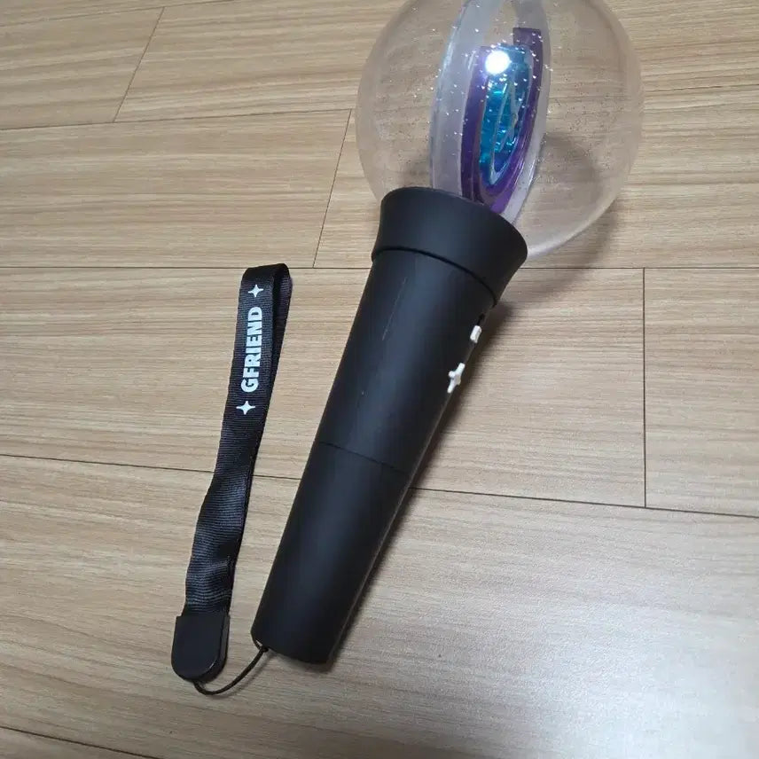 [BUNJANG] GFRIEND Official Lightstick (Broken) / 고장)여자친구 응원봉 팝니다