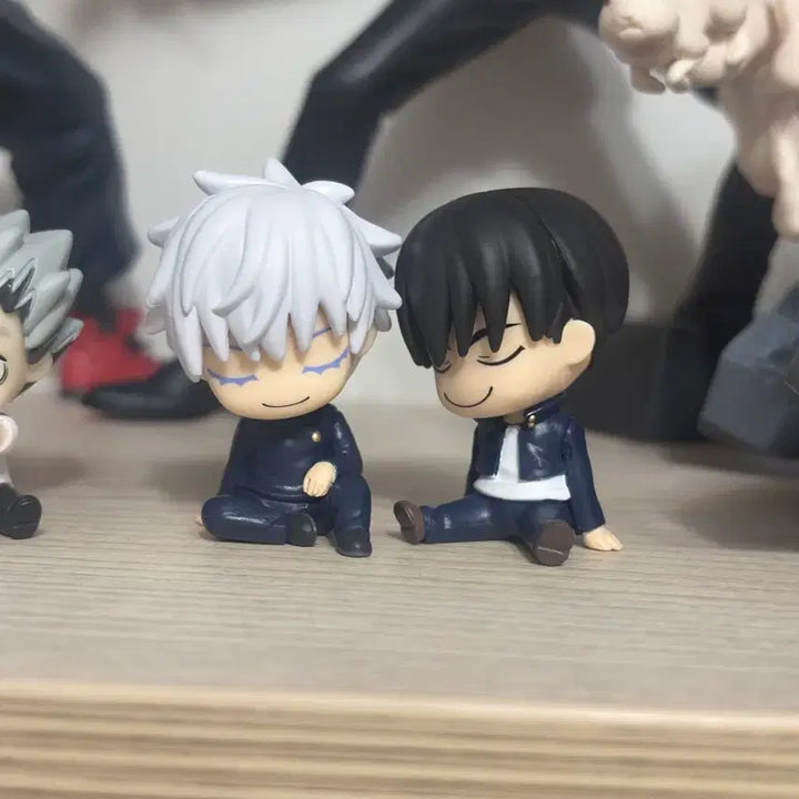 [BUNJANG] Jujutsu Kaisen Satoru Gojo Shoulder Tap Gacha (Sealed) / [미개봉/새상품] 주술회전 고죠 사토루 어깨쿵 가챠