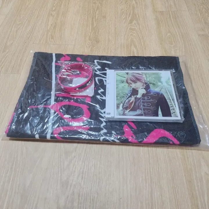 [BUNJANG] BLACKPINK Lisa 2024 Concert Goods Bundle Set / 2024 리사 내한 굿즈 일괄 판매