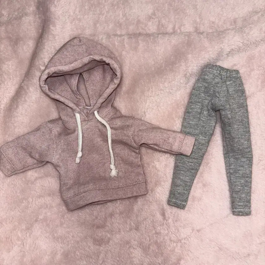 [BUNJANG] USD Size 36.5 Hooded T-Shirt and Gray Pants Set / usd 의상 후드티 일괄 구체관절인형