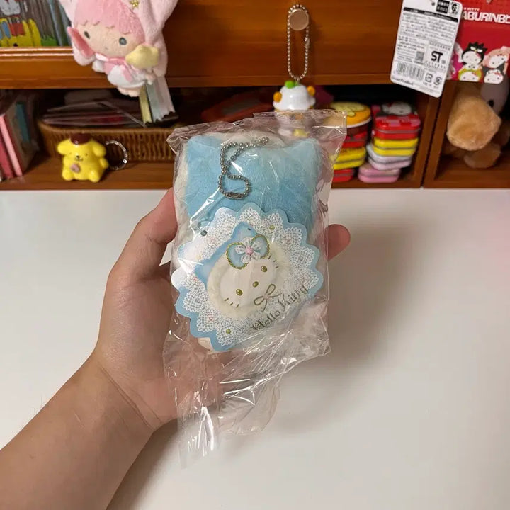 [BUNJANG] Classic Kitty Snowman Cape Mascot Vivitix Doll / 고전키티 눈사람 망토 마스코트 비비틱스 인형