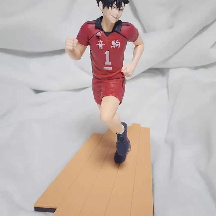 [BUNJANG] Sega Haikyuu!! Tetsuro Kuroo &amp; Kenma Kozume Figures Bundle (Unsealed) / 세가 하이큐 피규어 2개 일괄(단순개봉)