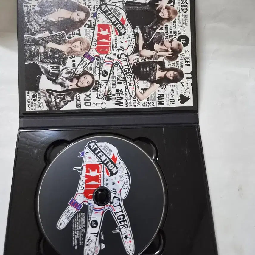[SOLD OUT] [BUNJANG] EXID HOLLA Digital Single CD (Promotional) / 홍보용)EXID 첫 번째 디지탈싱글 HOLLA 민트급cd 입니다