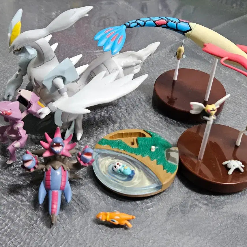 [BUNJANG] Pokemon 3D Figure Collection Milotic Swimming Form &amp; Others Set / 월말할인,7월까지판매)택포,초희귀품)1:40 포켓몬스터 입체도감 피규어 밀로틱 유영폼+기타