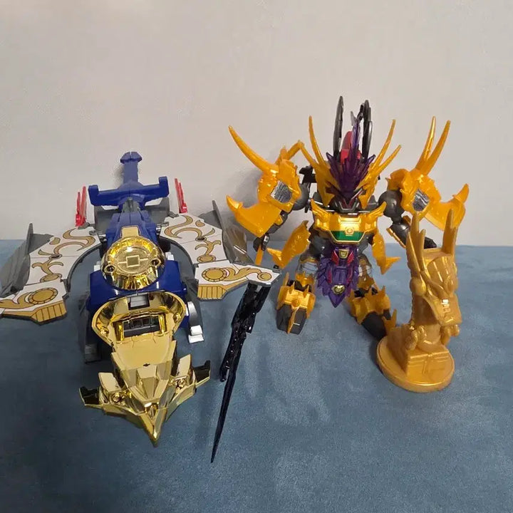 [BUNJANG] SD Sangokuden Lü Bu Torches &amp; Xuanwu Lü Bu Tenkokei (Assembly Model) / sd삼국전 여포 톨기스,현무여포 천옥개 가조립팝니다.