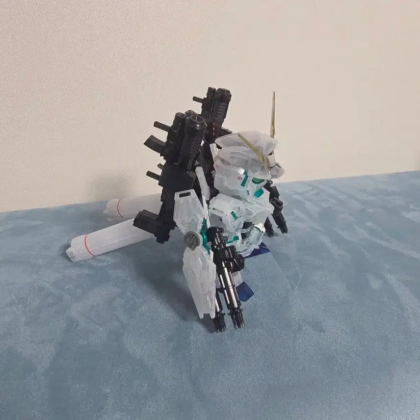 [BUNJANG] SD Neo Zeong Clear Model Kit (Assembled) / sd네오지옹 풀아머유니콘  클리어 가조립 팝니다