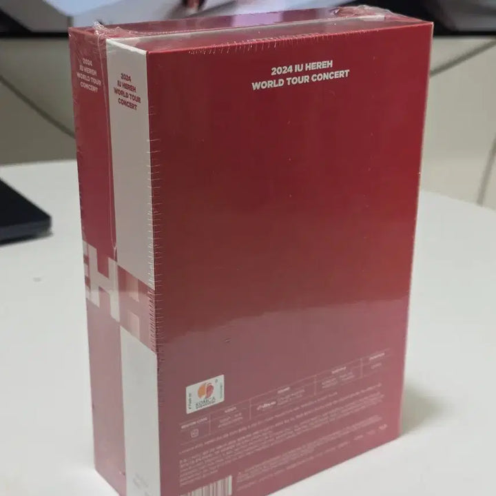 [BUNJANG] IU 2024 <HEREH> Concert Blu-ray / [Blu-Ray]아이유-2024 IU <HEREH> CONCERT