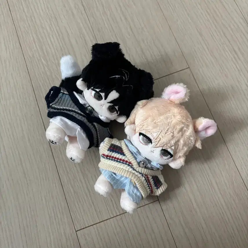 [BUNJANG] Isekai, Illusion Hunter, Sominyeon, Meonghaseong, Plush Doll / 이세계 착각 헌터 솜인형 솜왹려 멍하성 팝니다
