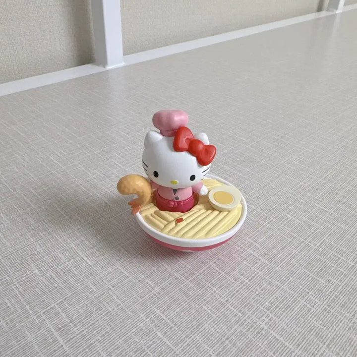 [BUNJANG] Sanrio Hello Kitty Ramen Figure (XO Shrimp Version) / 산리오 정품 헬로키티 라멘 피규어, XO 새우 버전