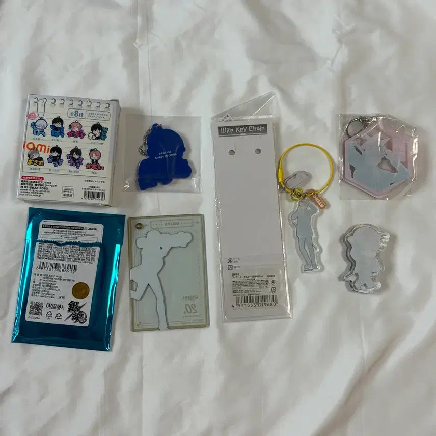 [BUNJANG] Gintama Bundle Badge, Keychain, Acrylic Charm Set / 소고 굿즈 일괄 은혼 뱃지 키링 아크릴