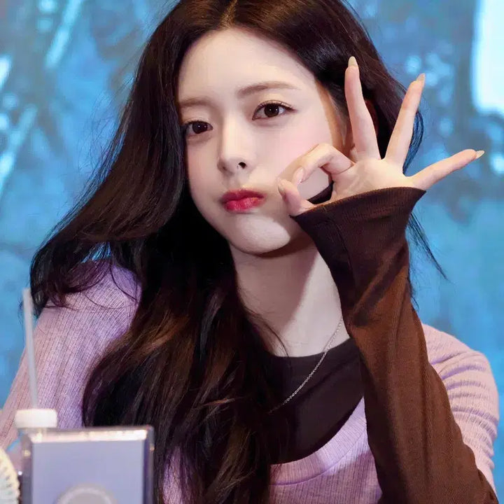 [BUNJANG] ITZY YUNA Signed Polaroid / ITZY 유나 YUNA 사인폴라 signed polaroid 싸인 폴라