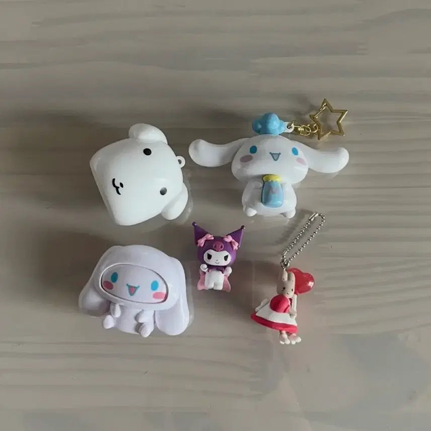 [BUNJANG] Sanrio Characters Figure Bundle Set (Cinnamoroll, Kuromi, Marron Cream, Kana D) / 산리오 캐릭터 피규어 5종 일괄(시나모롤,쿠로미,마론크림,가나디)