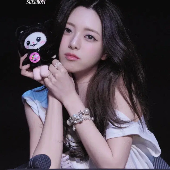 [BUNJANG] ITZY Yuna Signed Polaroid / ITZY 유나 YUNA 사인폴라 signed polaroid 싸인 폴라