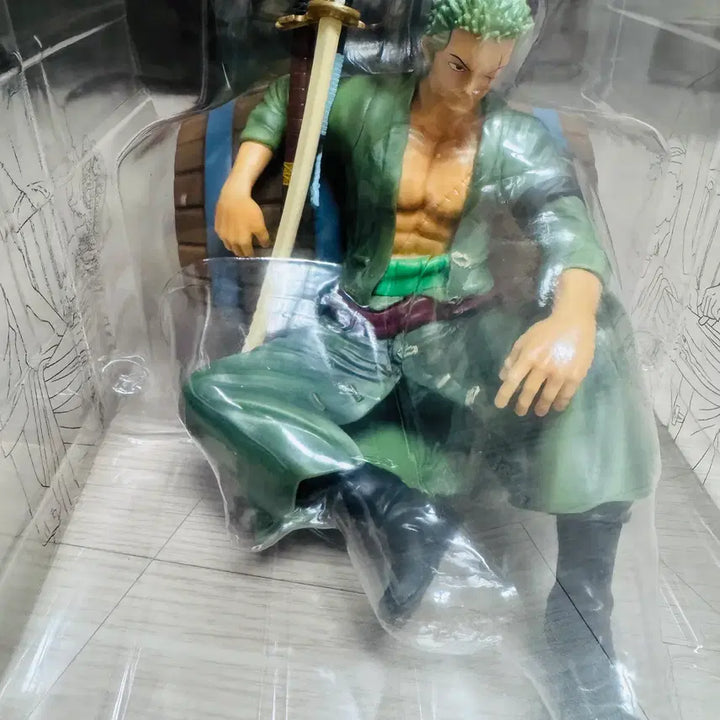 [BUNJANG] One Piece Zoro Figure &amp; Coin Bank (Sealed) / 미개봉 원피스 조로 저금통, 조로 피규어, 원피스 저금통