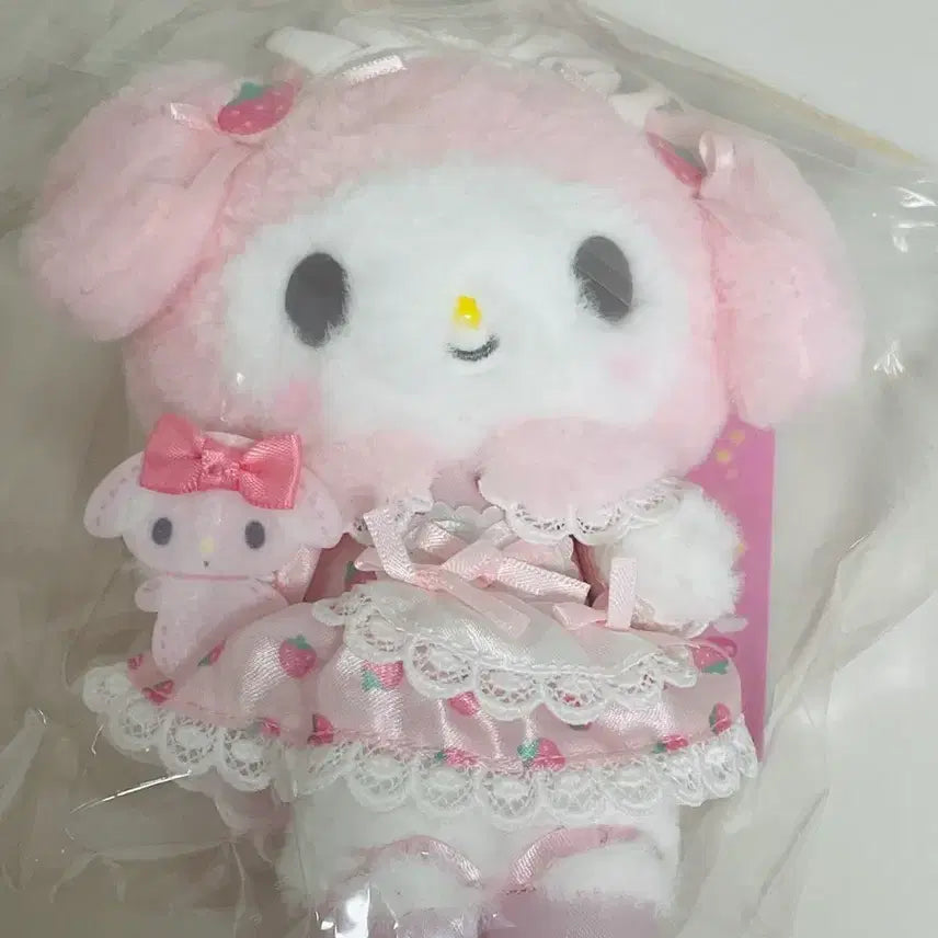 [BUNJANG] Sanrio My Melody OOTD Mascot / 산리오 마이멜로디 대상 마스코트 오오티디