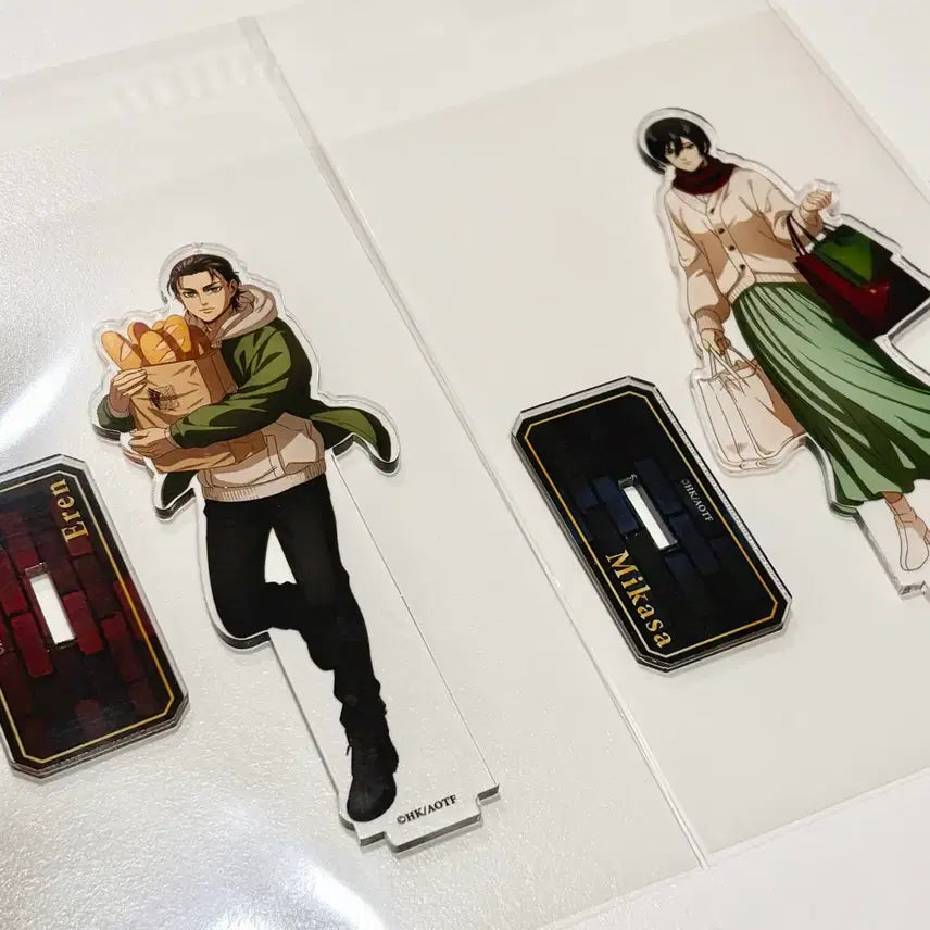 [BUNJANG] Attack on Titan Eren Mikasa Casual Outfit Acrylic Standee Bundle Set / (일괄) 진격의거인 에렌 미카사 에렌미카 스마일베이스 사복 아크릴스탠드