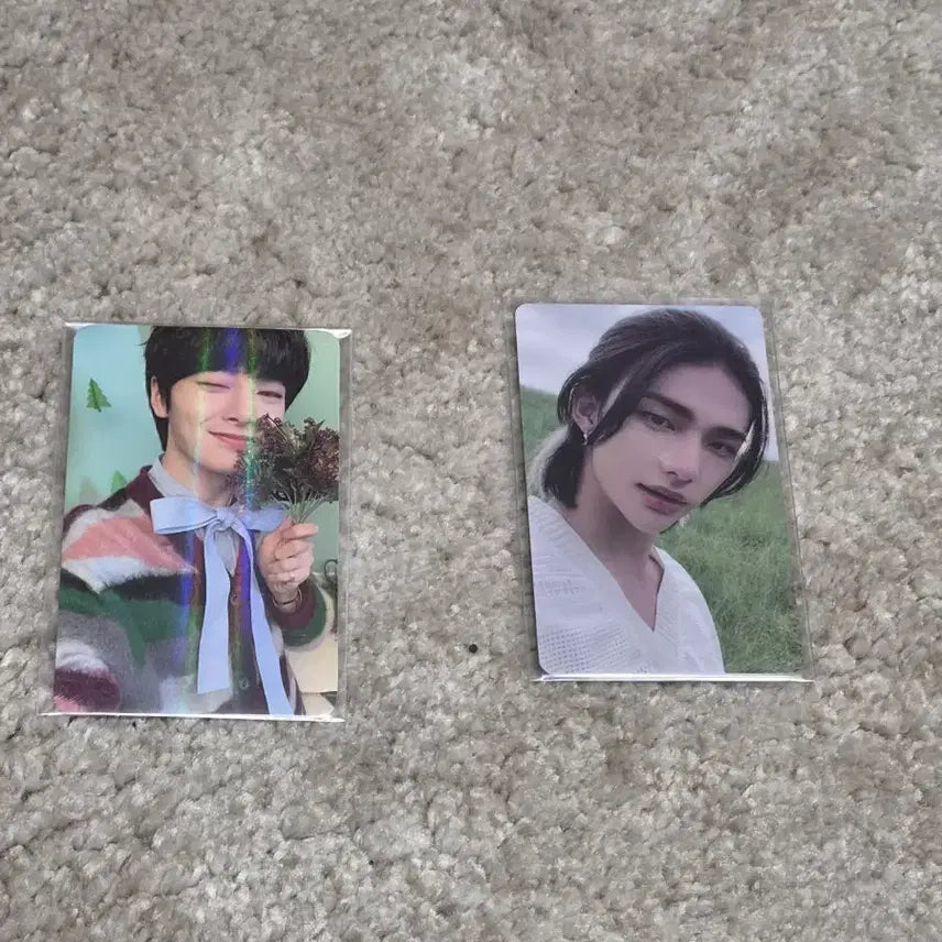 [BUNJANG] Stray Kids I.N Hyunjin Christmas Noeasy Photocard / 스키즈 스트레이키즈 아이엔 현진 크리스마스이블 크이블 노이지 noeasy