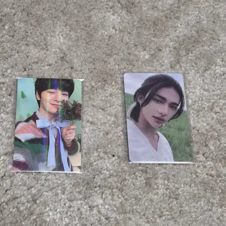 [BUNJANG] Stray Kids I.N Hyunjin Christmas Noeasy Photocard / 스키즈 스트레이키즈 아이엔 현진 크리스마스이블 크이블 노이지 noeasy