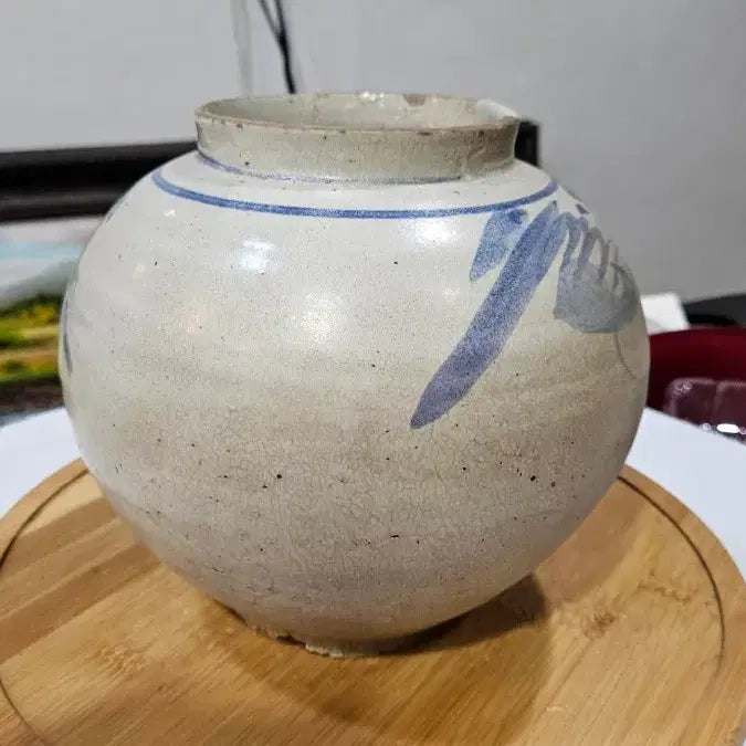 [BUNJANG] Joseon Dynasty Blue and White Porcelain Flower Vase (Cheonghwa Baekja) / 청화백자초화문호