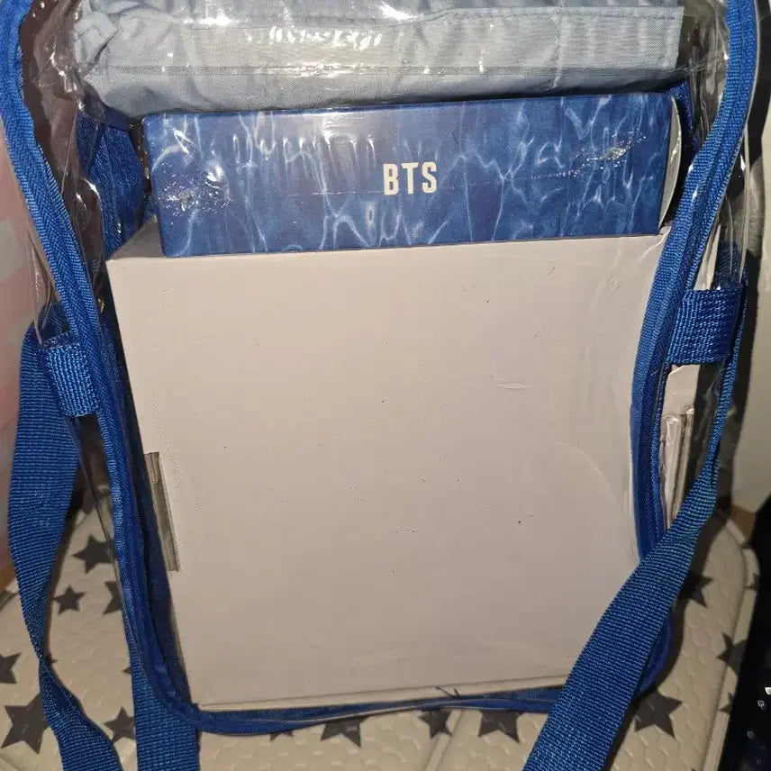 [BUNJANG] BTS Busan Concert Gift Bag (Day 1) Sealed / 방탄소년단 BTS 부산 콘서트 기프트 선물 백 미개봉 12일