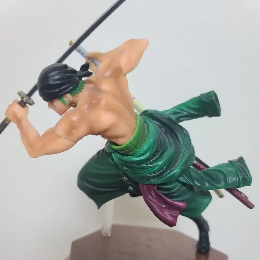 [BUNJANG] Zoro Unsealed Figure (No Box) / 조로 개봉품  노박스 원피스 피규어