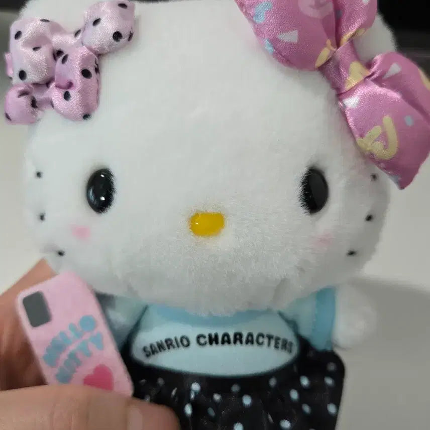 [BUNJANG] Sanrio Hello Kitty Plush Doll Keyring / 정품 산리오 헬로키티 인형 키링 새상품