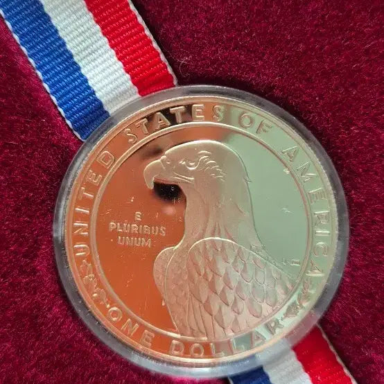 [BUNJANG] 1984 Los Angeles Olympics Commemorative Silver Coin / 1984년 LA 올림픽 기념 은화