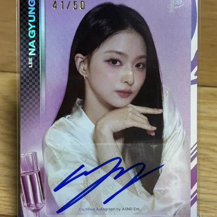 [BUNJANG] fromis_9 Lee Nagyung Autographed Photocard (Limited Edition 50 pcs) / 프로미스나인 테레카 이나경 오토싸인 50장 한정
