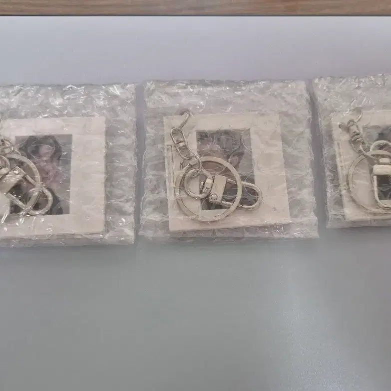 [BUNJANG] BTS V Taehyung Arirang Mount Film Keyring Weverse POB / 아리랑 뷔 키링 태형 V bts 위버스 특전 방탄 마운트 필름