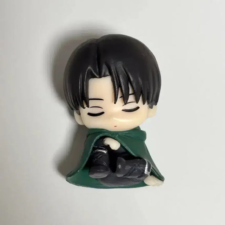 [BUNJANG] Attack on Titan Levi Nemuraseta Collection Figure Final Season / 진격의 거인 리바이 네무라세타이 가챠 피규어 파이널 시즌