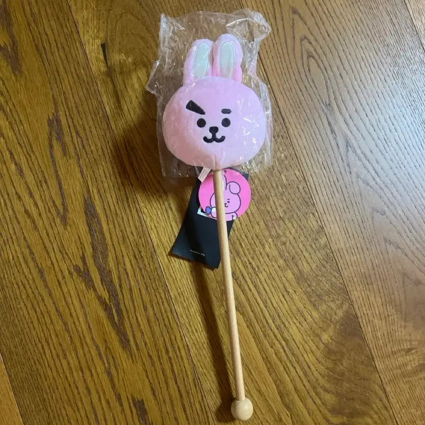 [BUNJANG] BT21 COOKY Plush Massager Stick (Sealed) / BT21 쿠키 인형 안마봉 미개봉