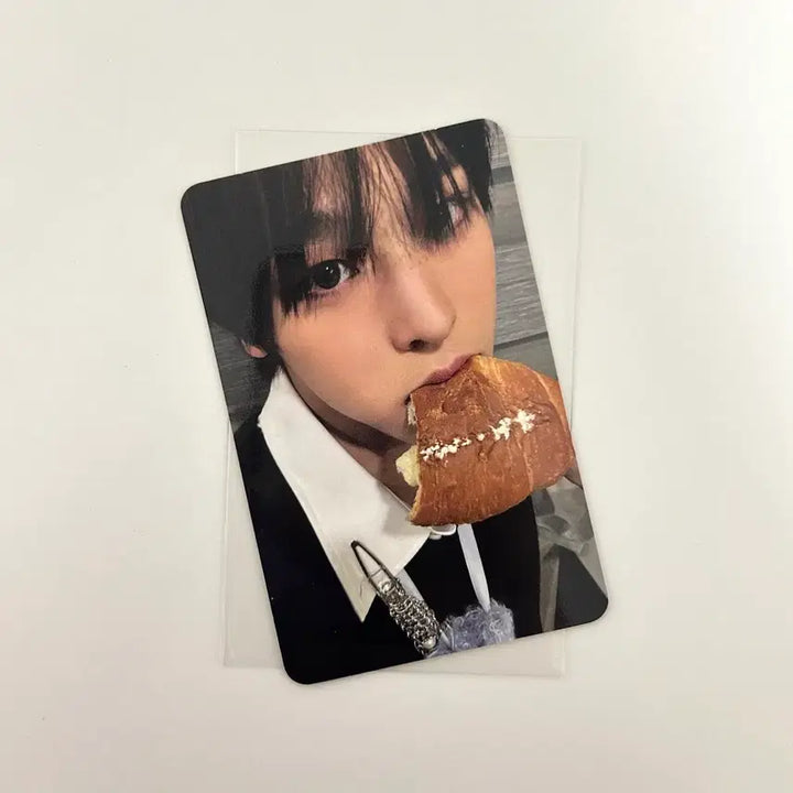 [BUNJANG] NCT WISH Riku Steady Salt Bread Photocard / 엔시티 위시 리쿠 스테디 소금빵 포카