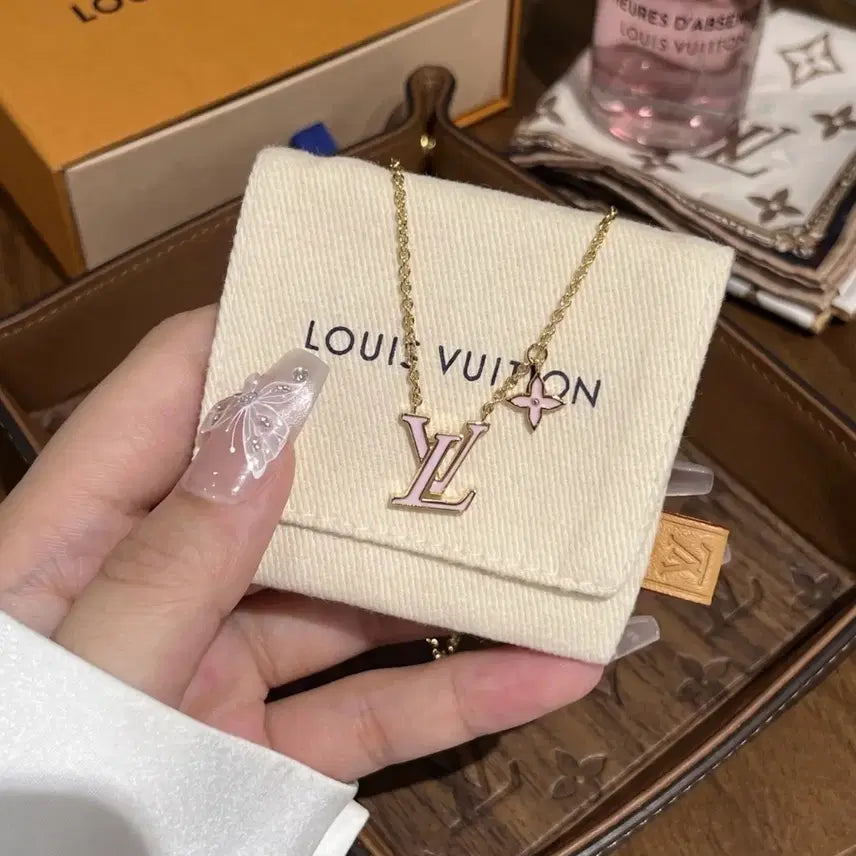 [BUNJANG] Louis Vuitton LV Monogram Enamel Necklace Gold / 루이비통 골드 목걸이  LV 로고 에나멜 장식