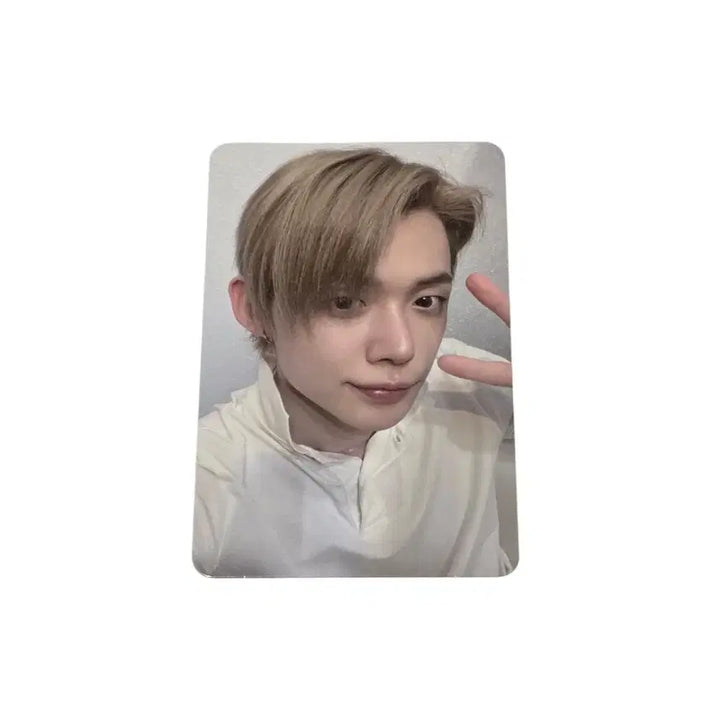 [BUNJANG] TXT Yeonjun NO LABELS: PART 02 Compact Album Photocard / (연준) NO LABELS: PART 02 컴팩트반 앨범포카