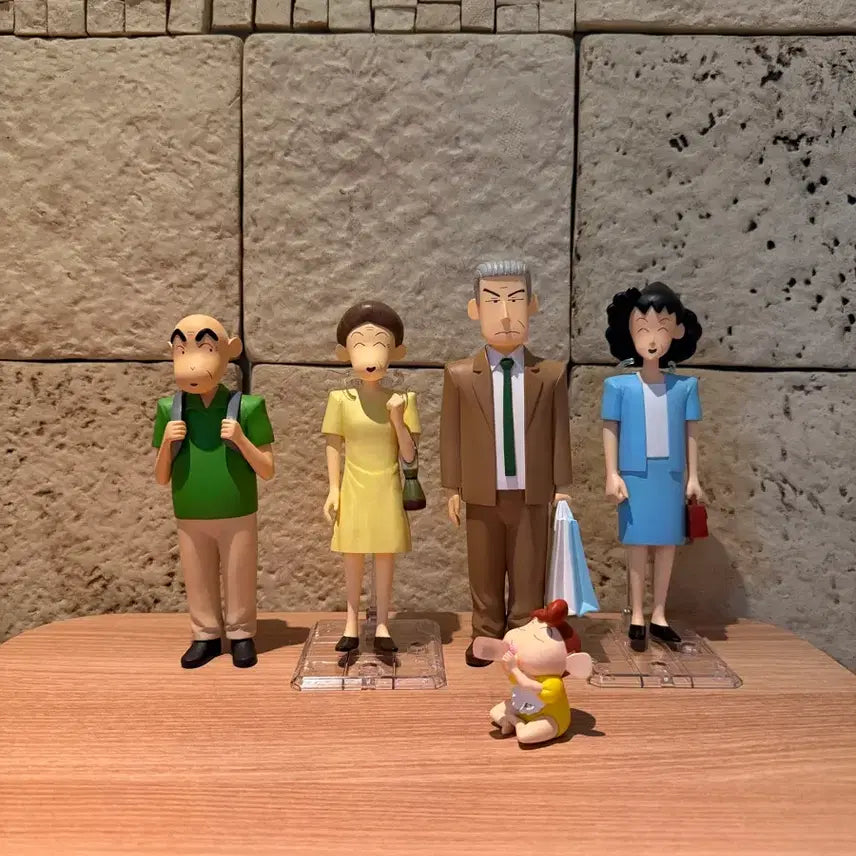 [BUNJANG] Crayon Shin-chan Family Resin Figure Set / 택포) 짱구 가족 레진 피규어 세트