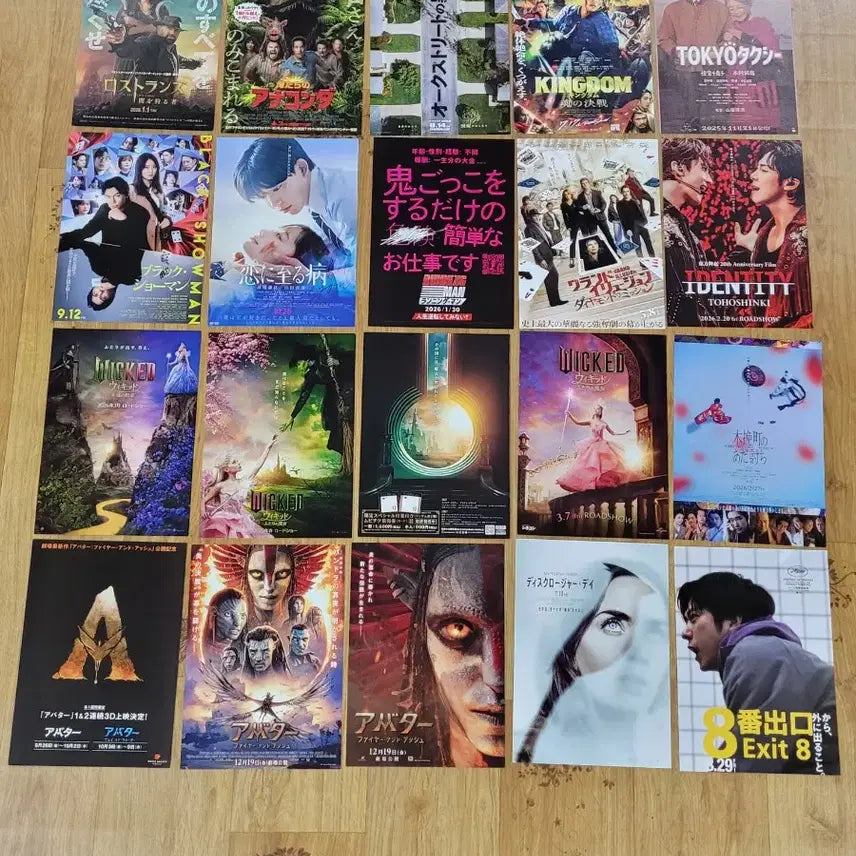 [BUNJANG] Spider-Man, Project Hail Mary, Supergirl, Sakamoto, Avengers Movie Leaflets Bundle (99 pcs) / 총99장)스파이더맨 프로젝트헤일메리 슈퍼걸 사카모토 어벤져스 영화전단지