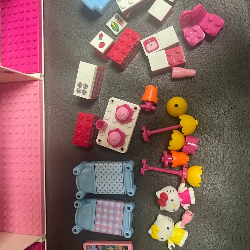 [BUNJANG] Mega Bloks Hello Kitty Compatible Building Set / 헬로키티 메가블럭 레고 호환