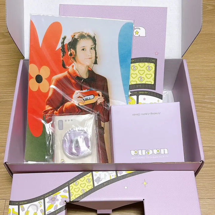 [BUNJANG] IU UENA 5th Fanclub Kit Full Set (IU Photocard) / 풀구성)아이유 유애나 5기 팬클럽키트 판매 (아이유포카)