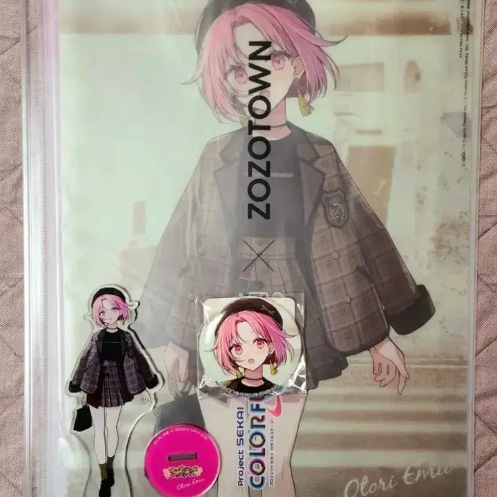 [BUNJANG] Project Sekai Aoi Emu Jojotown 1st Edition Acrylic Stand &amp; Can Badge Set / (급전) 프세카 프로세카 오오토리 에무 조조타운 1탄 아크릴스탠드 캔뱃지