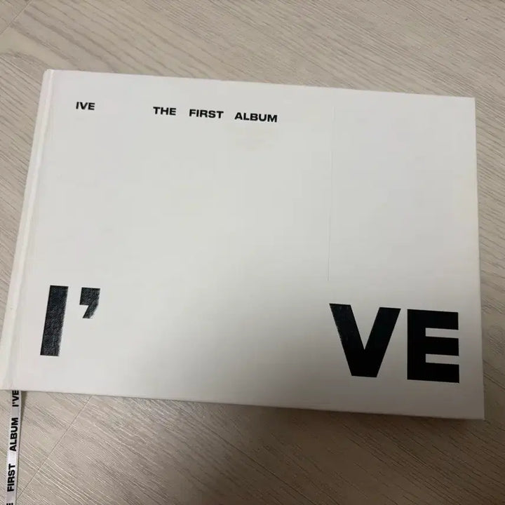[BUNJANG] IVE Regular Album Vol. 1 IVE Special Ver. / 아이브 정규1집 앨범 IVE 스페셜 버전