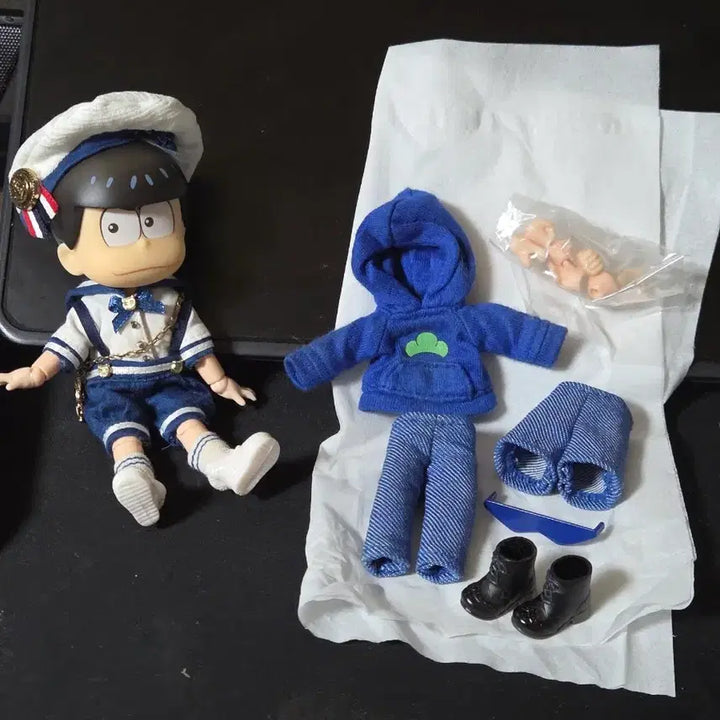 [BUNJANG] Custom Karamatsu Nendoroid Figure with Obitsu Body and Outfits Bundle Set / 커스텀 카라마츠 피규어