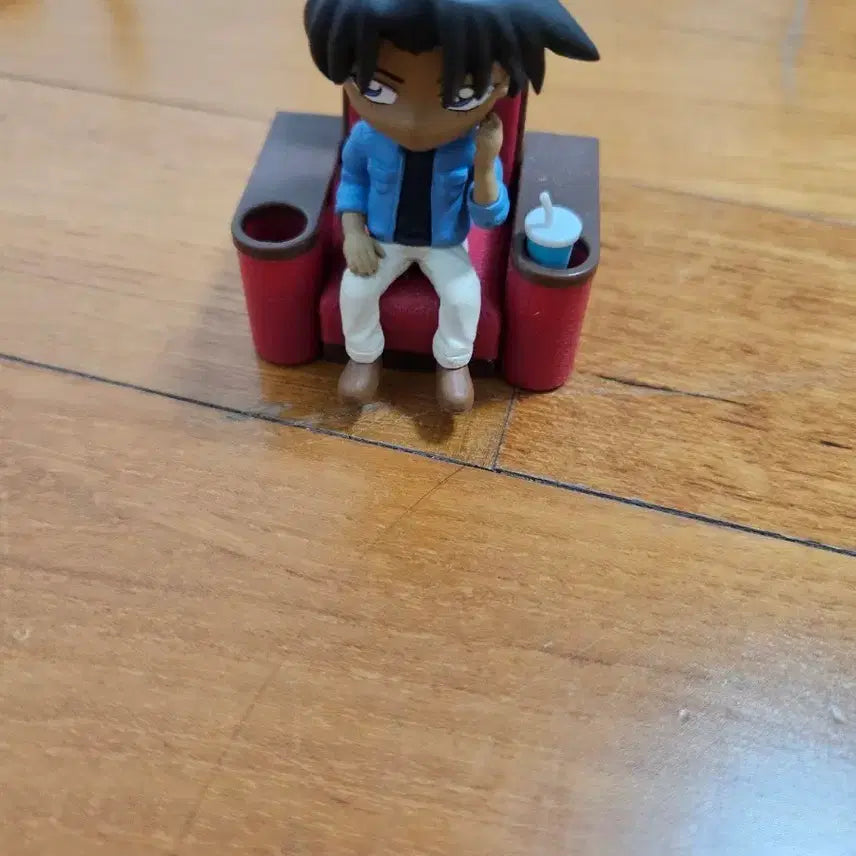 [BUNJANG] Detective Conan Cinema Chair Figure / 명탐정 코난 영화관 의자 피규어