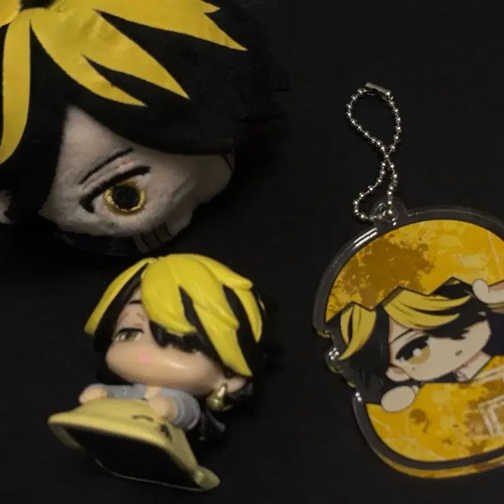 [BUNJANG] Kazutora Chifuyu "Tokyo Revengers" Keychain and Plush Bundle / 도리벤 카즈토라 굿즈 일괄 키링 오네무탄 허그카라 누이