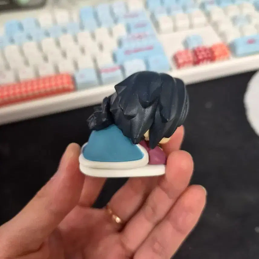 [BUNJANG] Demon Slayer Giyu Tomioka Onemutan Gacha Figure (Unsealed) / 귀멸의 칼날 토미오카 기유 오네무탄 가챠